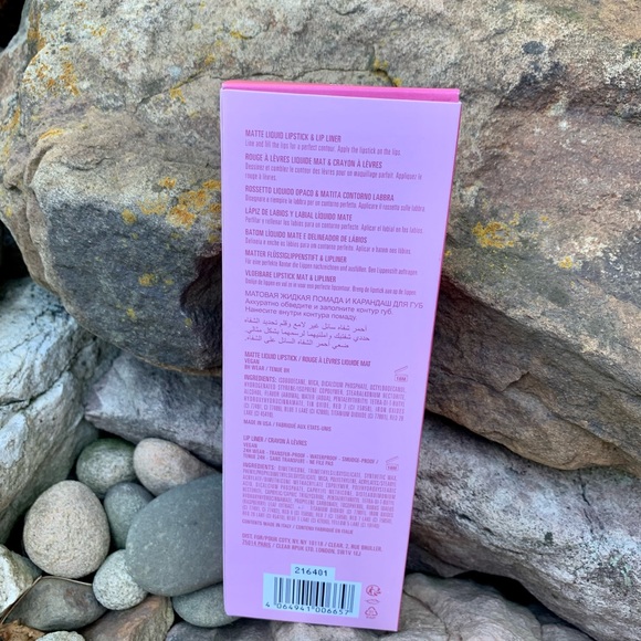 Kylie Lip Kit- 808 KYLIE-Matte - Picture 3 of 4